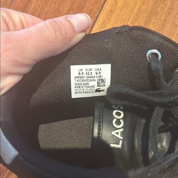 Lacoste Black and White Sneakers with Comfortable Design - Picture 4 of 8